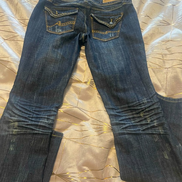 2/$30 Almost famous bootcut jeans size 3 - Picture 4 of 6